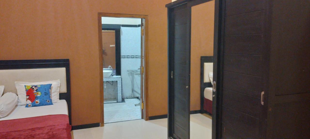 999 Khs 2 Homestay Gilimanuk Εξωτερικό φωτογραφία