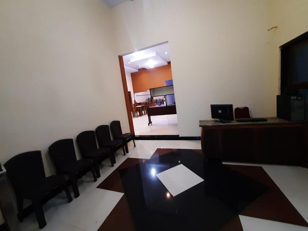 999 Khs 2 Homestay Gilimanuk Εξωτερικό φωτογραφία