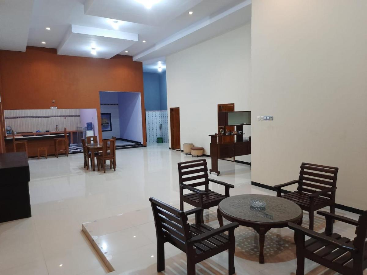 999 Khs 2 Homestay Gilimanuk Εξωτερικό φωτογραφία