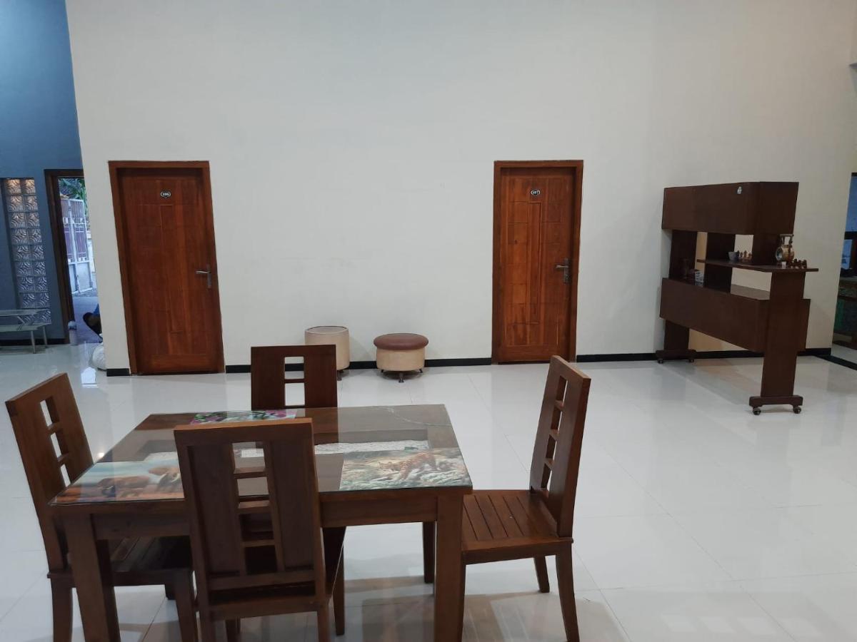 999 Khs 2 Homestay Gilimanuk Εξωτερικό φωτογραφία