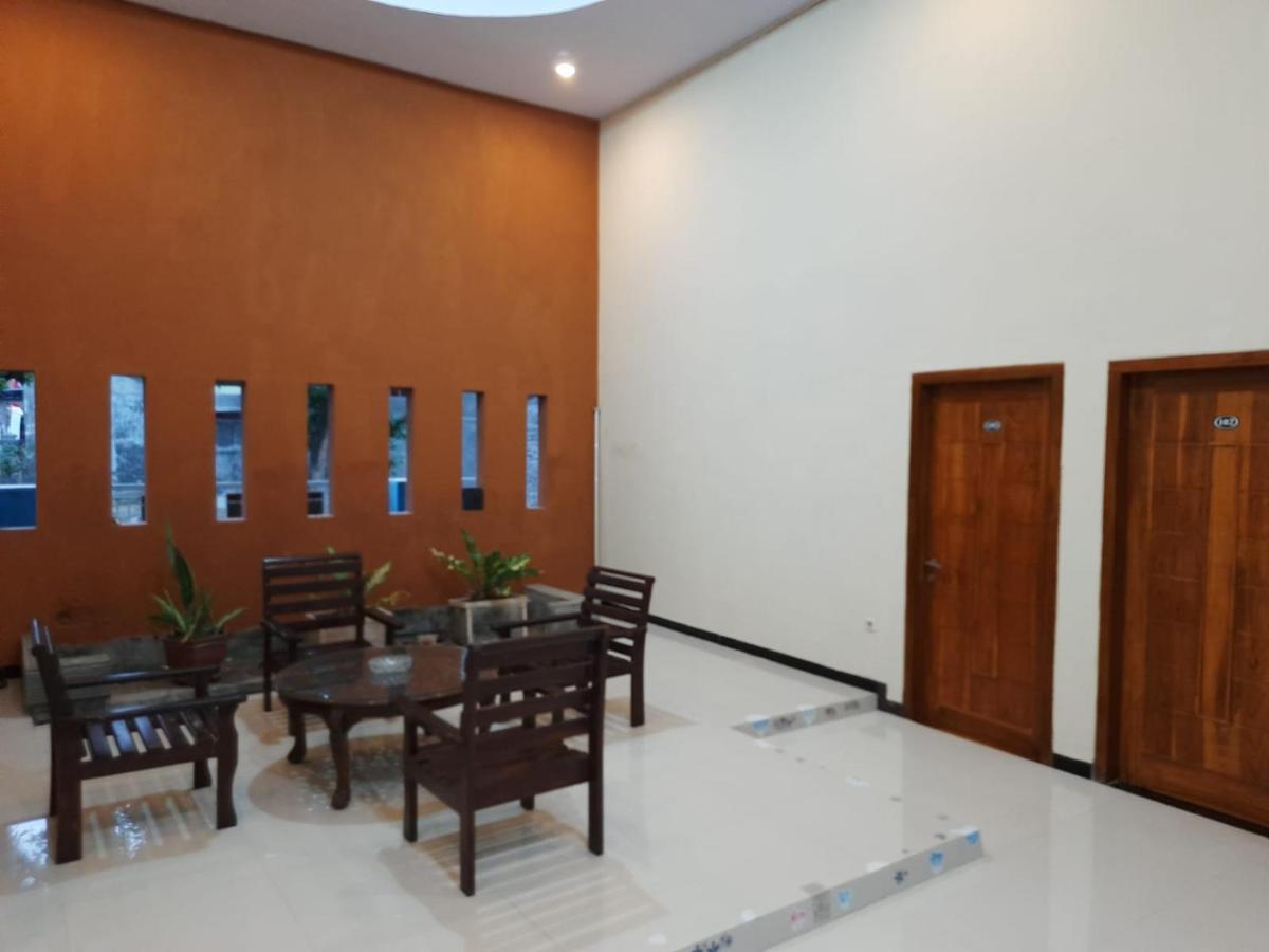 999 Khs 2 Homestay Gilimanuk Εξωτερικό φωτογραφία
