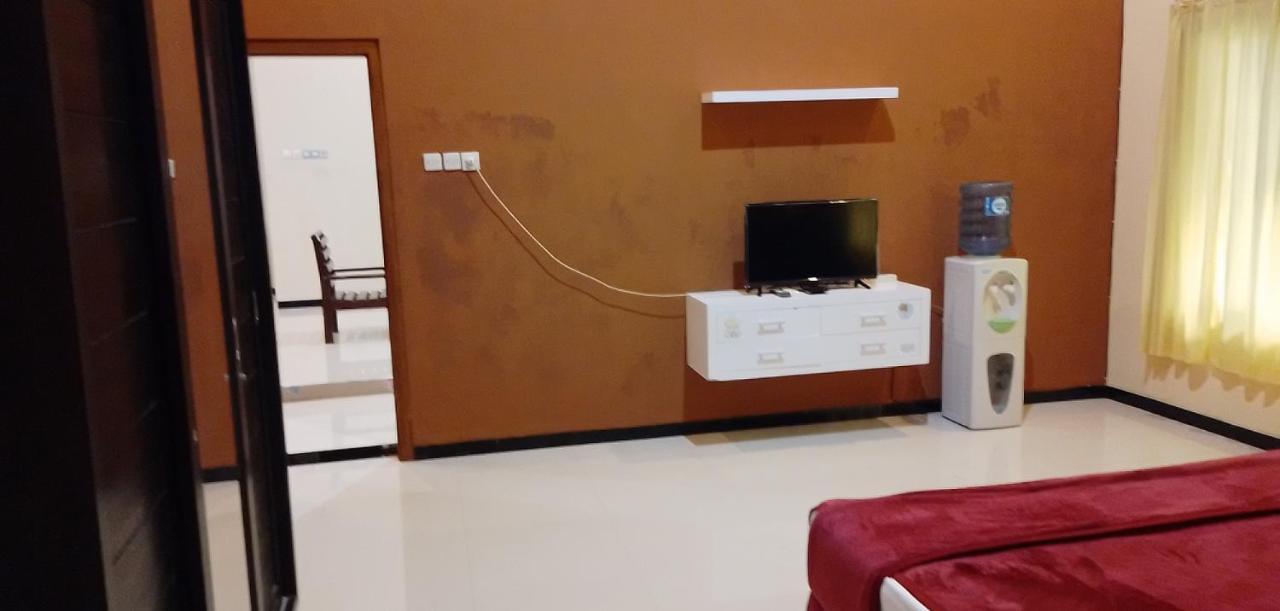 999 Khs 2 Homestay Gilimanuk Εξωτερικό φωτογραφία